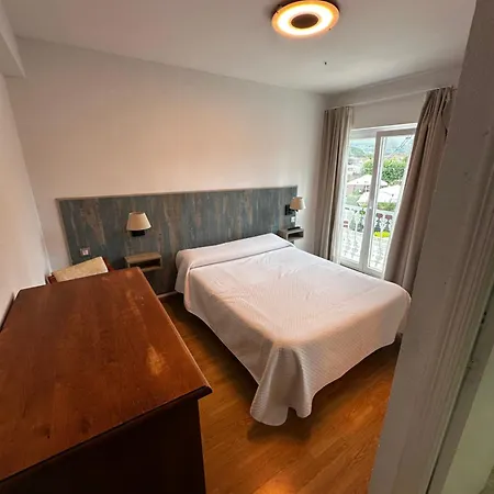 Abetos Villanueva de la Peña